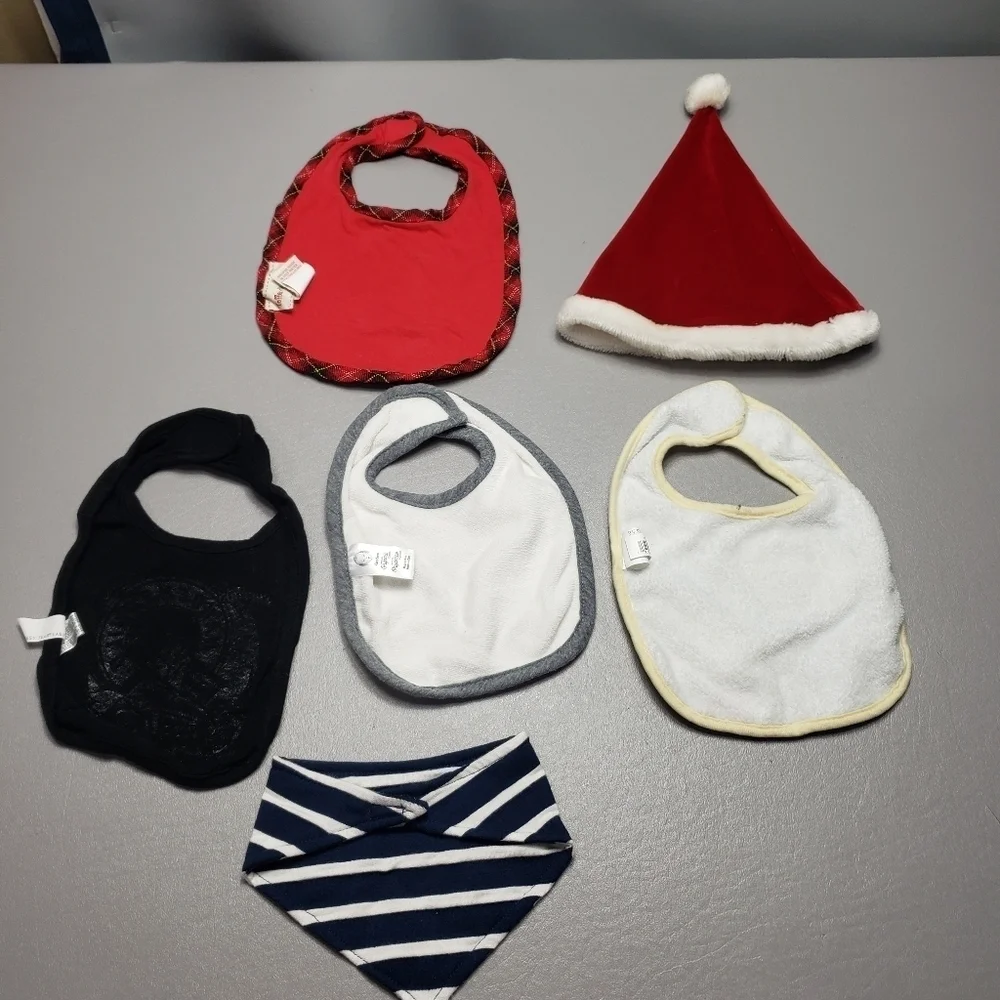 baby boys bib bundle of 8 and 1 Christmas hat